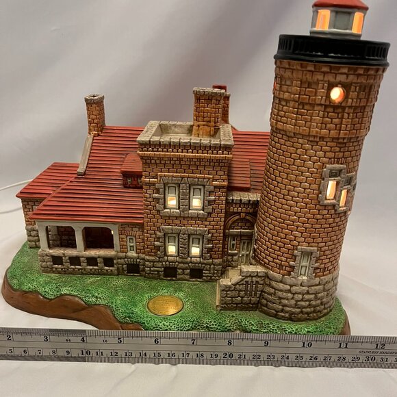 Lefton Limited Edition 1999 Old Mackinac Point Lighted Lighthouse – Original Box - Picture 7 of 15